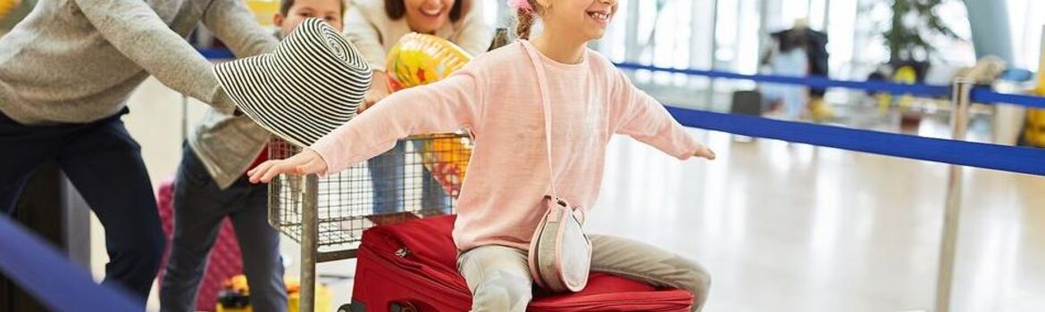 Kelionės su vaikais: Vaikų bagažo pagrindų vadovas