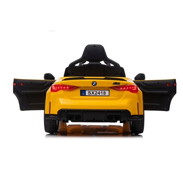 Elektrinis pasivažinėjimas automobiliu BMW M4 geltonos spalvos 3