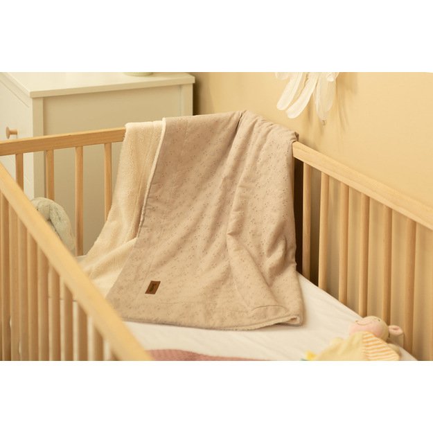 SIUVINĖTA ANTKLODĖ 80X100 LININIS PLIUŠAS 3