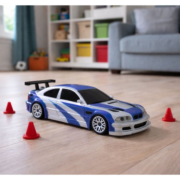 E46 Remote Controlled Drift Sports Car RC Cones 15 km/h 1:43