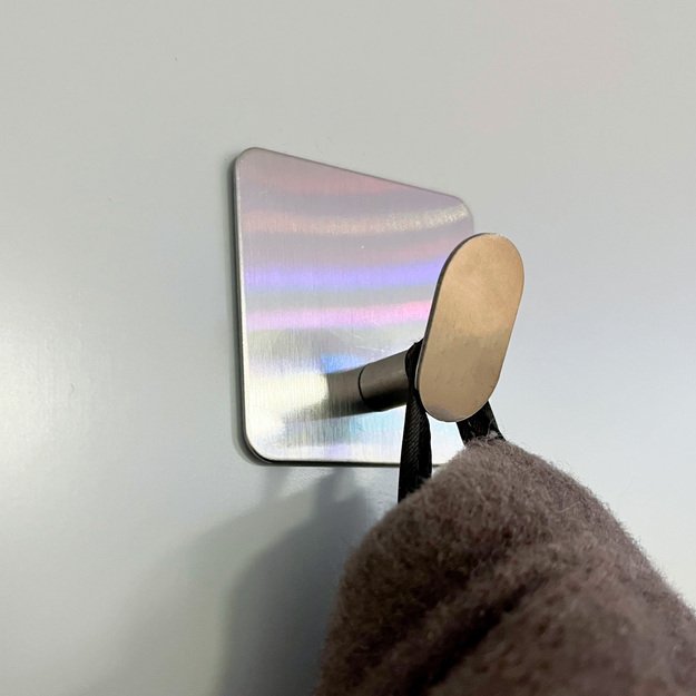 Lipnūs sidabriniai vonios kambario kabliukai ant sienos, 4 dalių rinkinys PROVISIONAL 8