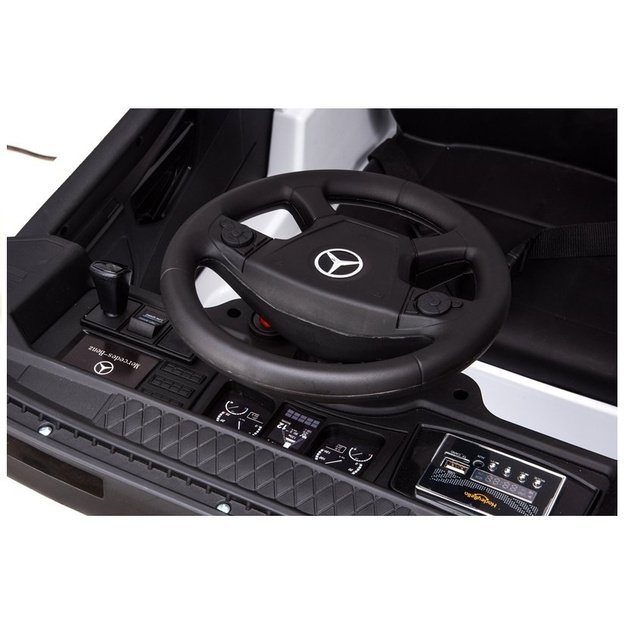 Electric Ride-On Car Mercedes Actros Black 6