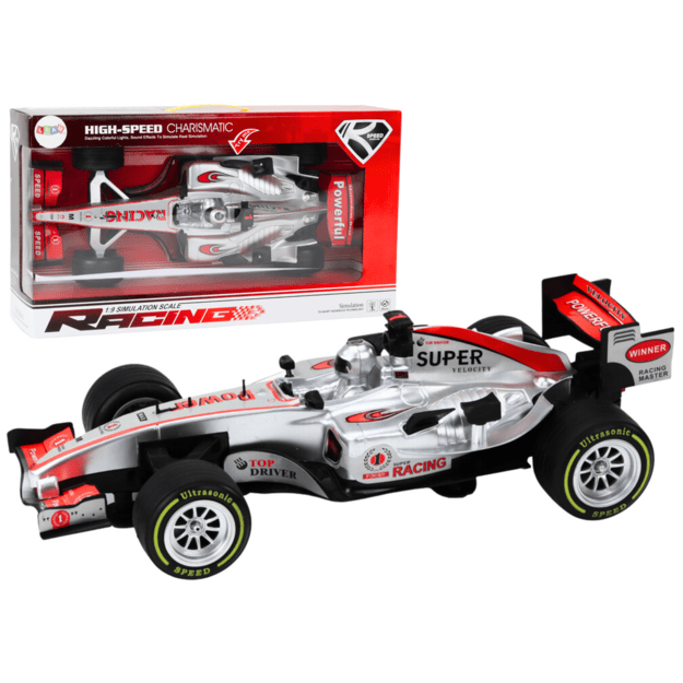 Lenktyninis sportinis automobilis su 1:9 disko sidabro garsais