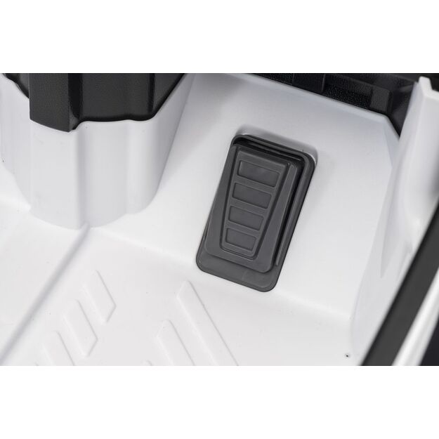 Akumuliatoriumi varomas automobilis 