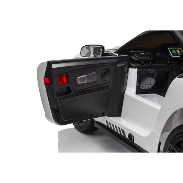 Akumuliatoriumi varomas automobilis 