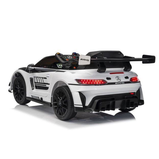 Akumuliatoriumi varomas automobilis 