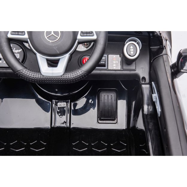 Electric Ride On Car Mercedes SLC 300 Red 9