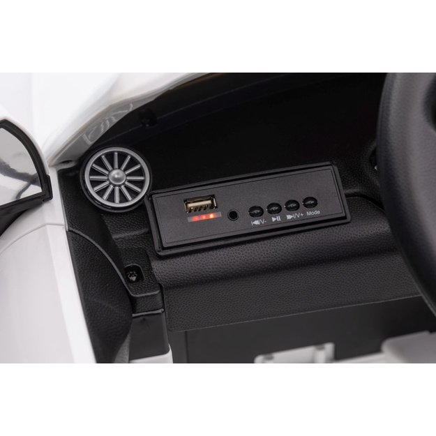 Battery Vehicle Audi TTRS White 9