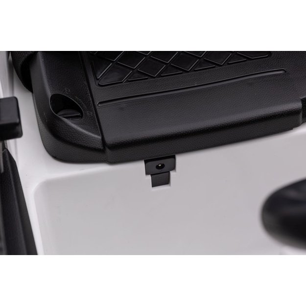 Battery Vehicle Audi TTRS White 13