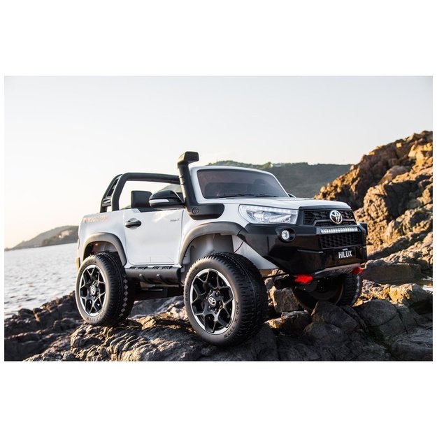 Electric Ride On Car Toyota Hilux Black Painted 11