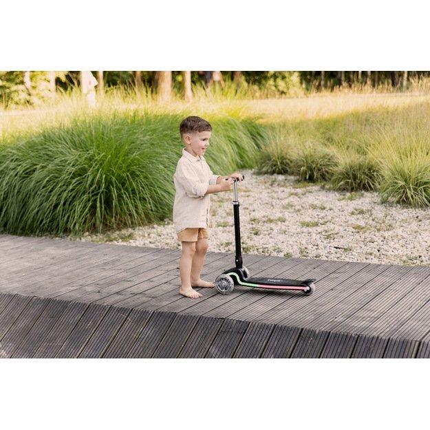 MOTOROLERIS ANGLIES JUODA 32