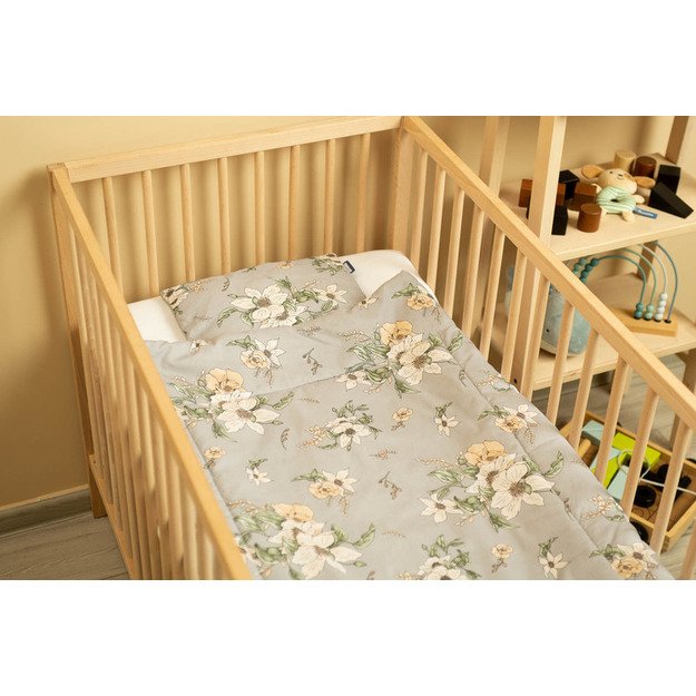 AKSOMINIS VAIKIŠKOS LOVYTĖS KOMPLEKTAS 