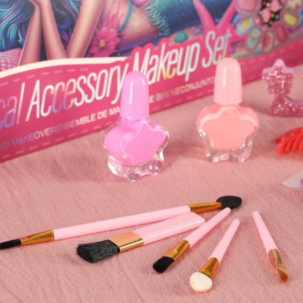 Kuferek zestaw kosmetyk&oacute;w do makijażu i paznokci makeup kosmetyki cienie lakiery szuflady syrenka
