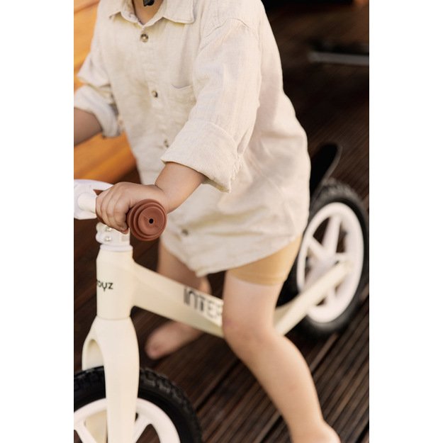 BALANSO DVIRATIS INTER CREAM 21