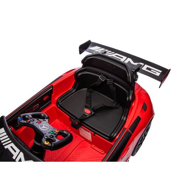 Baterijomis varomas automobilis 