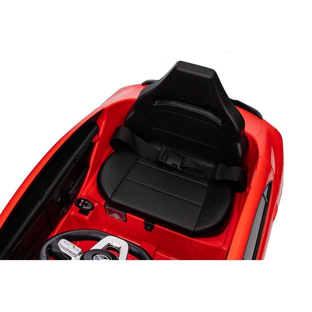 Akumuliatoriumi varomas automobilis 