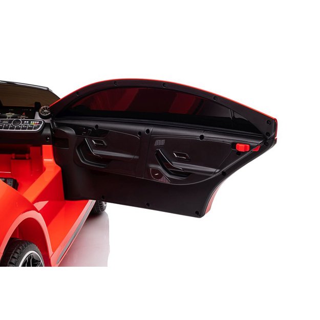 Akumuliatoriumi varomas automobilis 