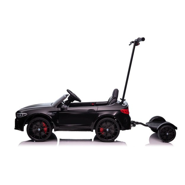 Akumuliatorinis automobilis BMW M5 su platforma tėvams, juodai lakuotas 3