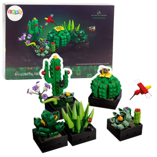 Construction Blocks Composition Cacti Flowers 590 pcs.