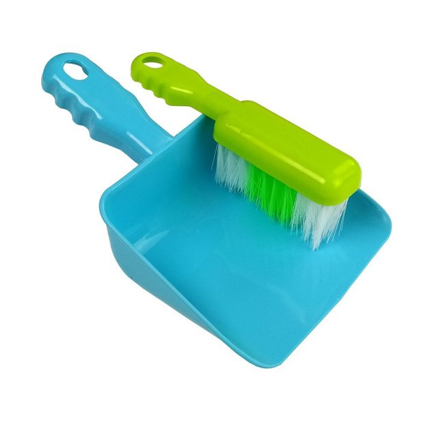 Cleaning Set on a Cart with a Vacuum Cleaner 3