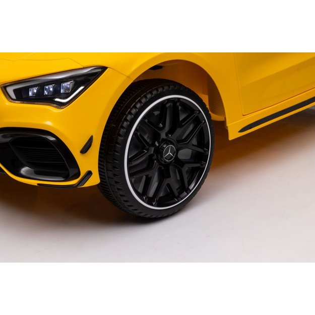 Akumuliatoriumi varomas automobilis 