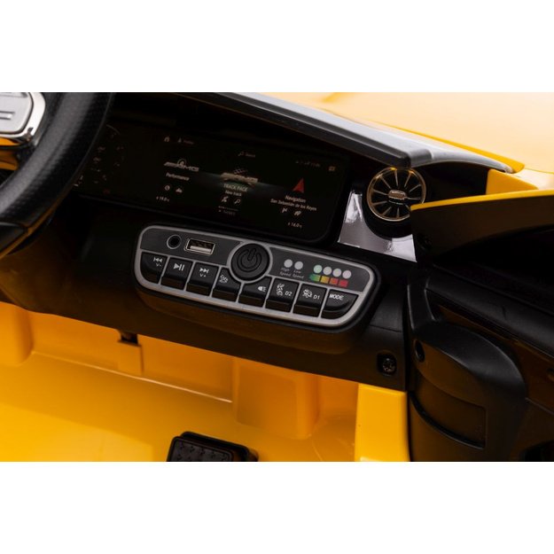 Akumuliatoriumi varomas automobilis 