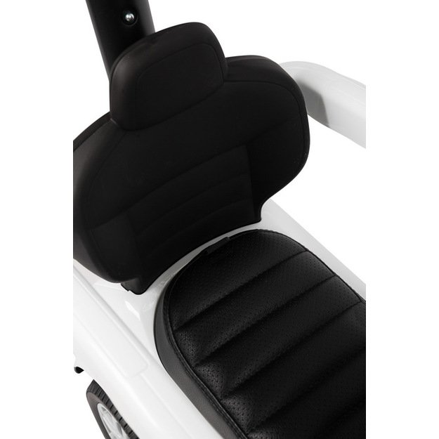 LAND ROVER RIDE-ON WHITE 11