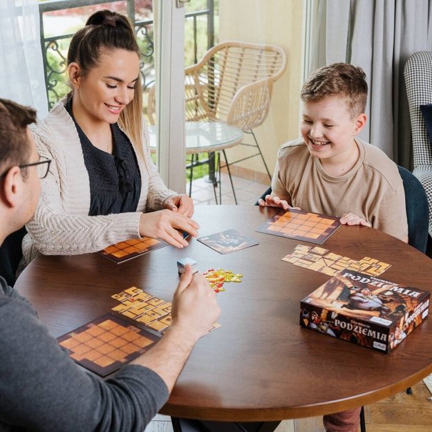 Gra rodzinna Tajemnicze Podziemia Trefl 02305 4
