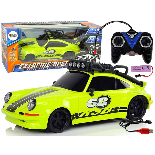  Sportinis automobilis 1:18 žalias 