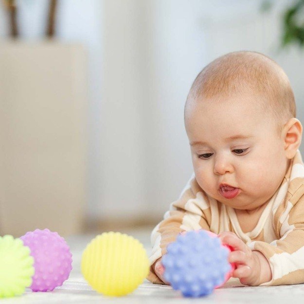 Sensorinių kamuoliukų korekcinių žaislų rinkinys 9