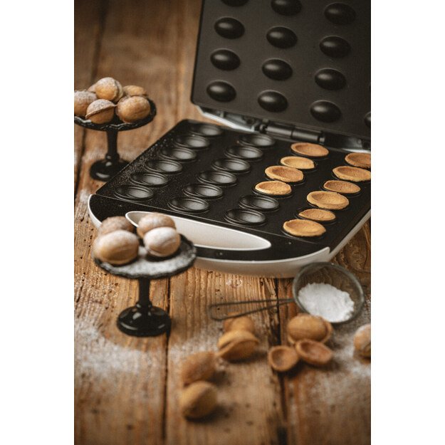 Peanut-shaped electric pan for baking cookies