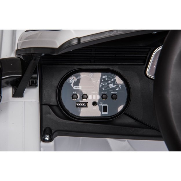Electric Ride On Audi RS Q8 White