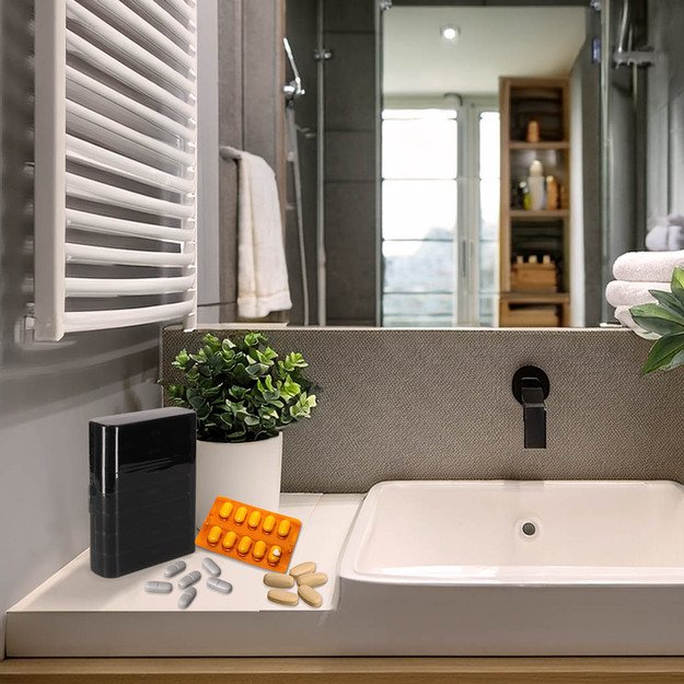 Vaistų tablečių organizatoriaus konteineris juodas 11