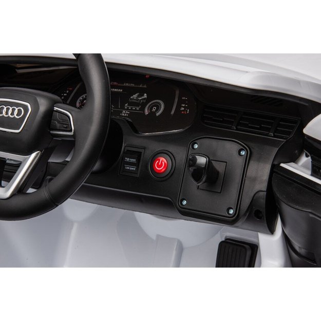 Audi Q7 akumuliatorinis automobilis, baltas 9