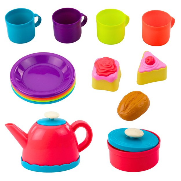 Tea Set in a Basket Cups Plates Sweets 23 pcs. 1