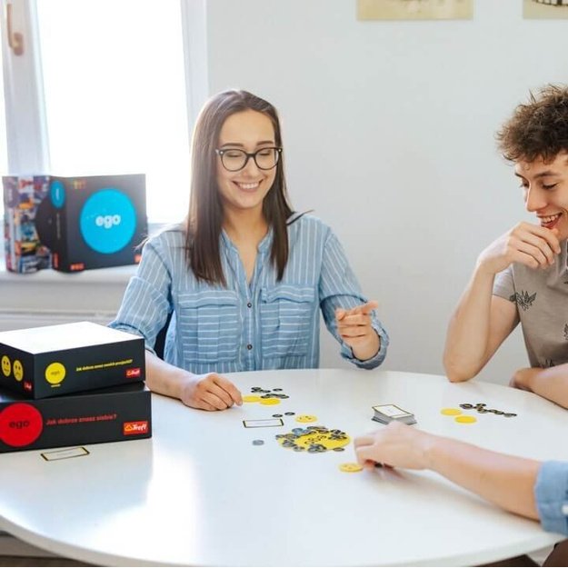 Ego Pictures Family Game Trefl 01813 2