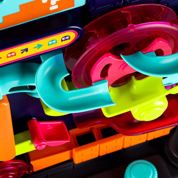 Kamuoliukų kliūčių ruožo arkadinis žaidimas, skirtas kamuoliukams 9