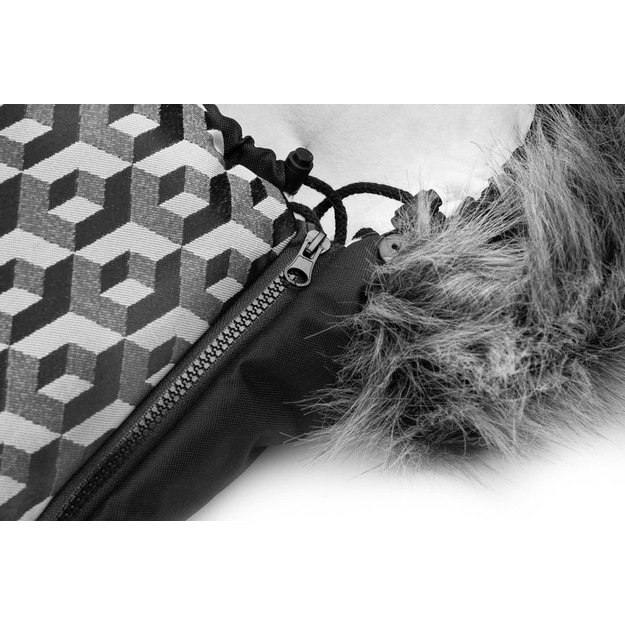 OLAF ROMPER BAG CUBES 1