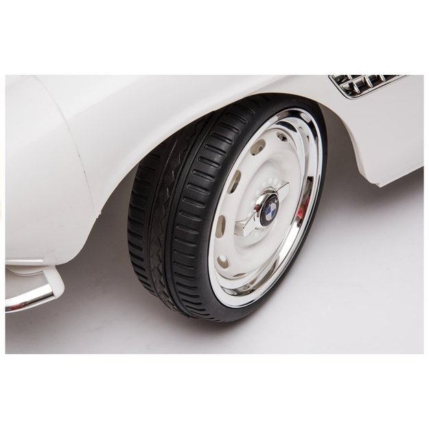 Electric Ride-On Car BMW Retro White