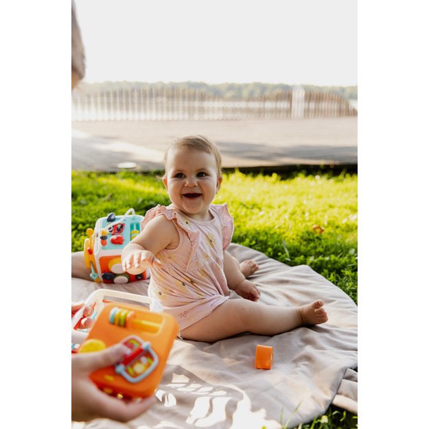 2111 EDUCATIONAL TOY - SENSORY CUBE (0556) 17