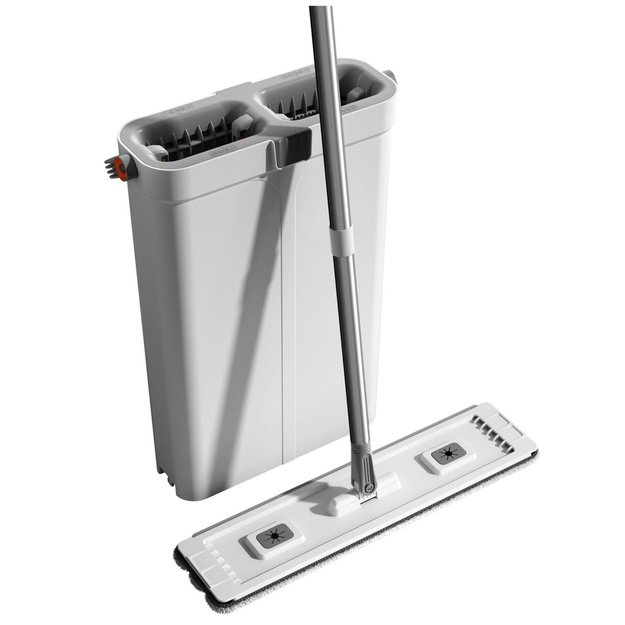Cleaning Set: Double-Chamber Bucket, Microfiber Flat Mop 3