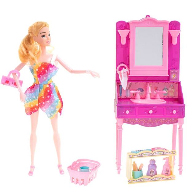 Fashionista doll with accessories (3951)