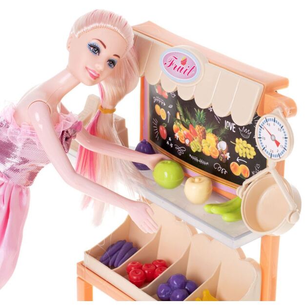 Doll with fruit basket (3952)