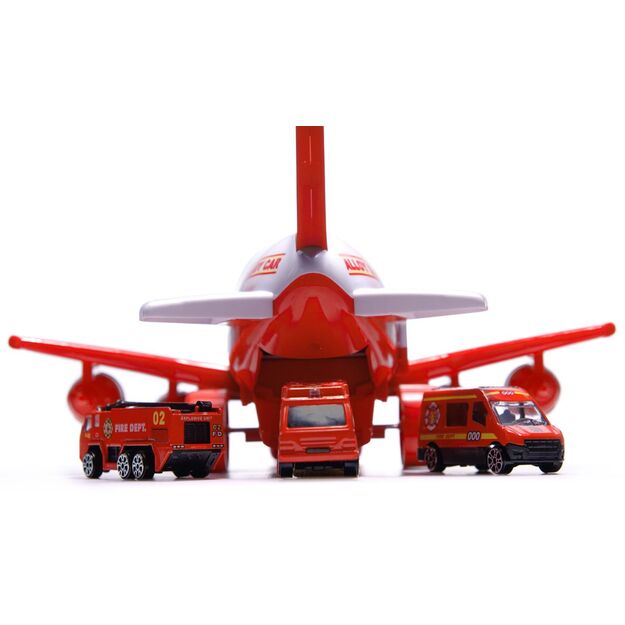 Transporter plane with fire engines 4781